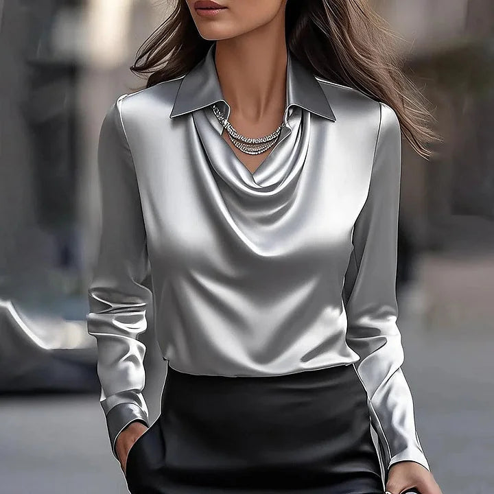 Inês - Luxurious Tent Blouse with a Soft Neckline