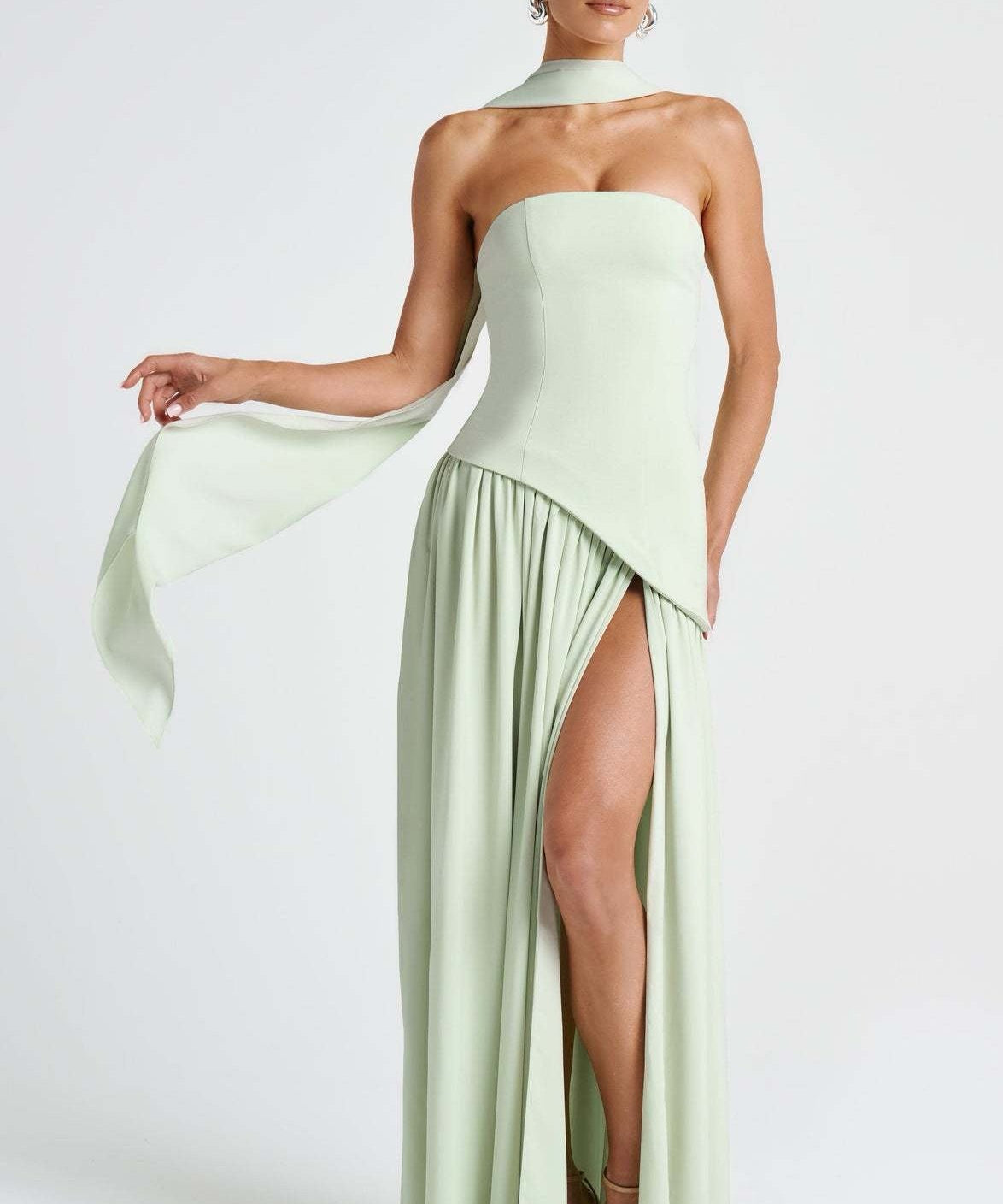 Beatriz - Elegáns Hosszú Ruha